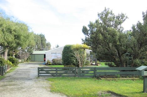 Photo of property in 12 Derby Street, Woodend, Invercargill, 9877