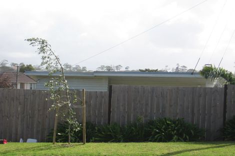 Photo of property in 1/33 Barbary Avenue, Kelston, Auckland, 0602