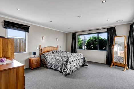 Photo of property in 50b Penrod Drive, Bell Block, New Plymouth, 4312