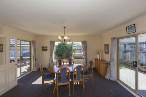 Photo of property in 83 Guildford Drive, Paraparaumu, 5032