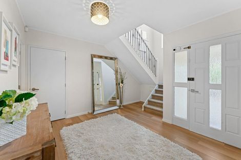 Photo of property in 19 Venus Place, Half Moon Bay, Auckland, 2012