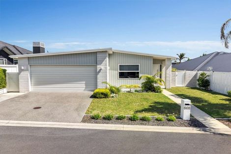 Photo of property in 60b The Boulevard, Papamoa Beach, Papamoa, 3118