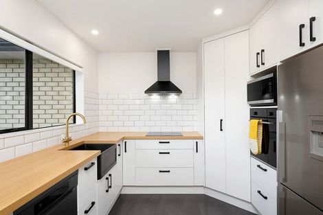 Photo of property in 9 San Ignacio Court, Henderson, Auckland, 0612