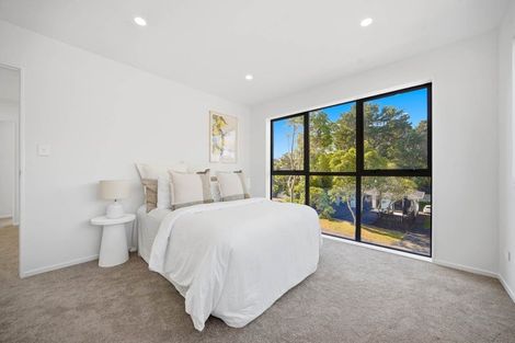 Photo of property in 34a Lavery Place, Sunnynook, Auckland, 0632