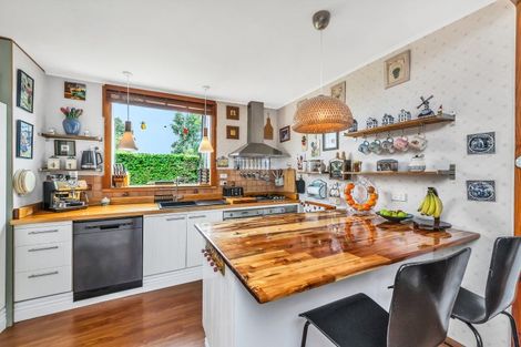 Photo of property in 13 Cliff Street, Coalgate, 7673