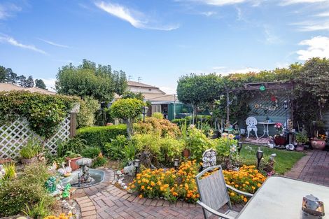 Photo of property in 60 Kawaha Point Road, Kawaha Point, Rotorua, 3010