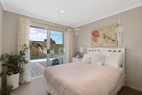 Photo of property in 43 Beachwood Drive, Hatfields Beach, Orewa, 0931