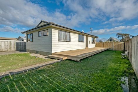 Photo of property in 9 Colonial Place, Kelvin Grove, Palmerston North, 4414
