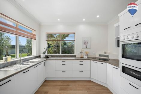 Photo of property in 15 Compass Court, Paraparaumu, 5032