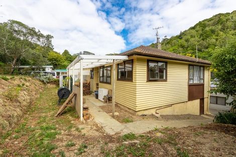 Photo of property in 61 Rangituhi Crescent, Takapuwahia, Porirua, 5022