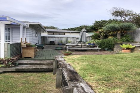 Photo of property in 4 Clarkes Crescent, Paekakariki, 5034
