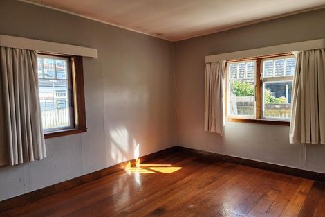 Photo of property in 1-2/6a Pohutukawa Street, Woburn, Lower Hutt, 5010