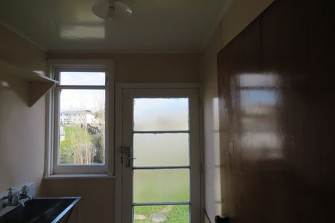 Photo of property in 34 Roberts Street, Tawa, Wellington, 5028