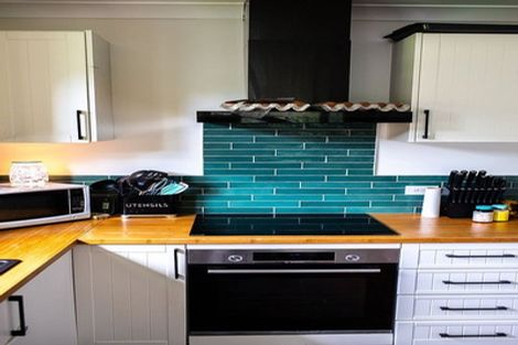 Photo of property in 3 Sunny Grove, Wainuiomata, Lower Hutt, 5014