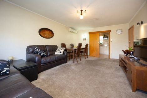 Photo of property in 9 Te Awe Awe Court, Hokowhitu, Palmerston North, 4410
