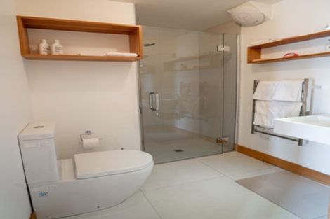 Photo of property in 300b Oriental Parade, Oriental Bay, Wellington, 6011