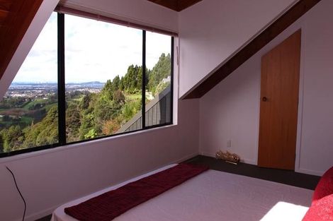 Photo of property in 14 Range Road, Swanson, Auckland, 0816