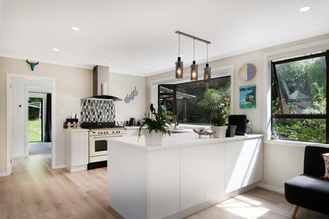 Photo of property in 91 Victory Road, Laingholm, Auckland, 0604