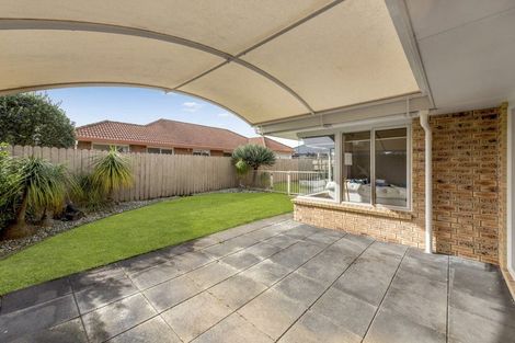 Photo of property in 58 Frank Nobilo Drive, Golflands, Auckland, 2013