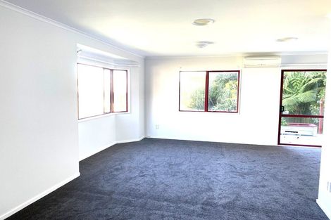 Photo of property in 20 Ted Gilberd Place, Newlands, Wellington, 6037