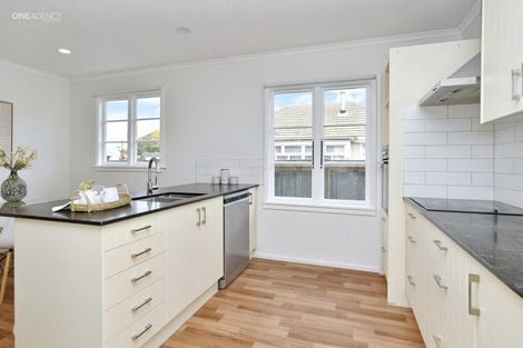 Photo of property in 38 Quinns Road, Shirley, Christchurch, 8013