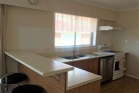 Photo of property in 14 Renwick Street, Papakura, 2110