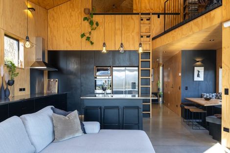 Photo of property in 14 Caithness Court, Jacks Point, Queenstown, 9371