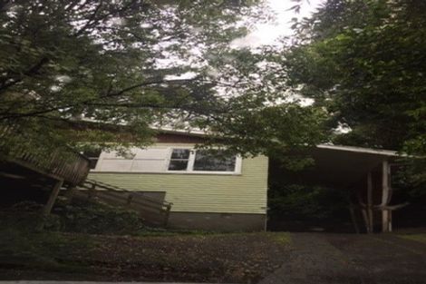 Photo of property in 8 Glanmire Road, Newlands, Wellington, 6037