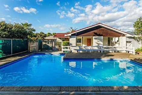 Photo of property in 319 Albany Highway, Rosedale, Auckland, 0632