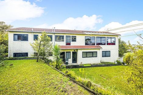 Photo of property in 28 Ronald Macken Place, Windsor Park, Auckland, 0632