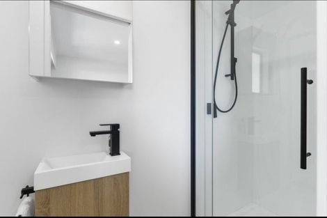 Photo of property in 110a Hinewa Road, Otumoetai, Tauranga, 3110