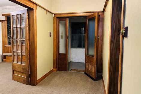 Photo of property in 52 Totara Crescent, Woburn, Lower Hutt, 5010