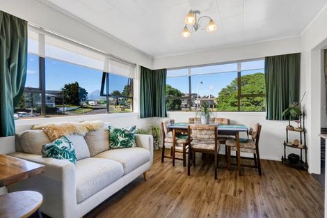 Photo of property in 4 Bronte Place, Whalers Gate, New Plymouth, 4310