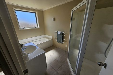 Photo of property in 11 Mckenzie Place, Rototuna North, Hamilton, 3210