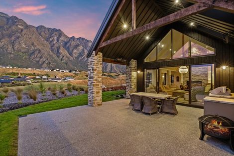 Photo of property in 40 Cunninghams Drive, Jacks Point, Queenstown, 9371