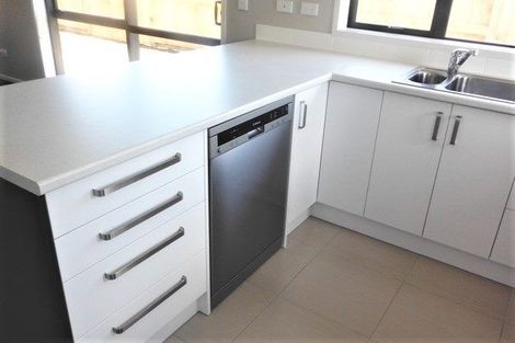 Photo of property in 291 Dixon Road, Fitzroy, Hamilton, 3206