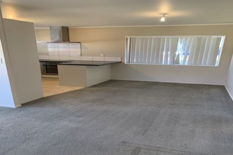 Photo of property in 49 Dungarvon Place, Clendon Park, Auckland, 2103