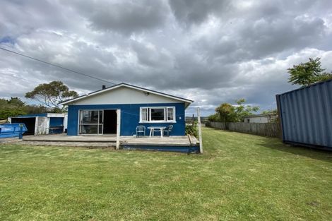 Photo of property in 42 West Coast Road, Te Kopuru, 0371