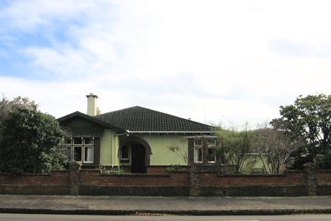 Photo of property in 5 Beresford Street, Takaro, Palmerston North, 4410