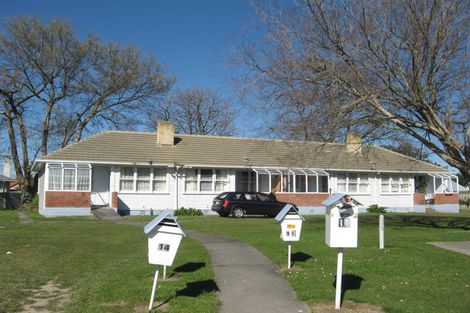 Photo of property in 13-16 Stonehaven Crescent, West End, Palmerston North, 4412