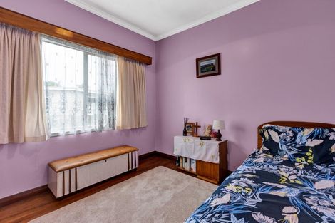 Photo of property in 12 Wicksteed Street, Vogeltown, New Plymouth, 4310