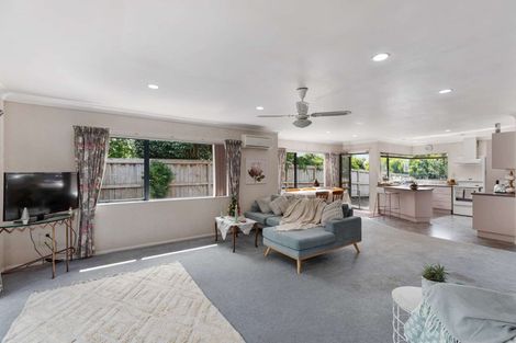 Photo of property in 14a Campbell Place, Papakura, 2110