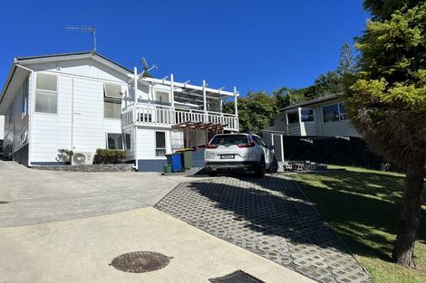 Photo of property in 27 Halberg Street, Glenfield, Auckland, 0629