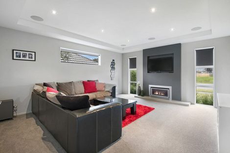 Photo of property in 87 Mcmahon Drive, Aidanfield, Christchurch, 8025