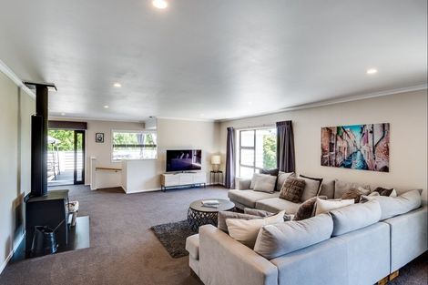 Photo of property in 82 Mchardy Street, Havelock North, 4130