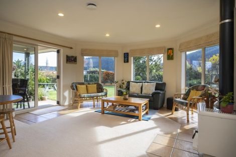 Photo of property in 17 Whiting Drive, Wakefield, 7025