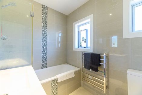 Photo of property in 486 Te Atatu Road, Te Atatu Peninsula, Auckland, 0610