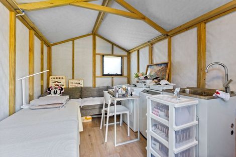 Photo of property in 1/13a Kitewao Street, Northcote, Auckland, 0627