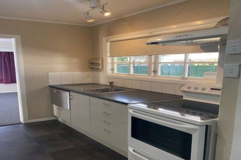 Photo of property in 95 Apollo Parade, Milson, Palmerston North, 4414