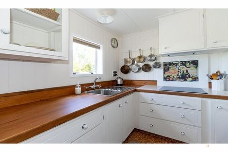 Photo of property in 2 Point Bush Road, Waimate, 7924